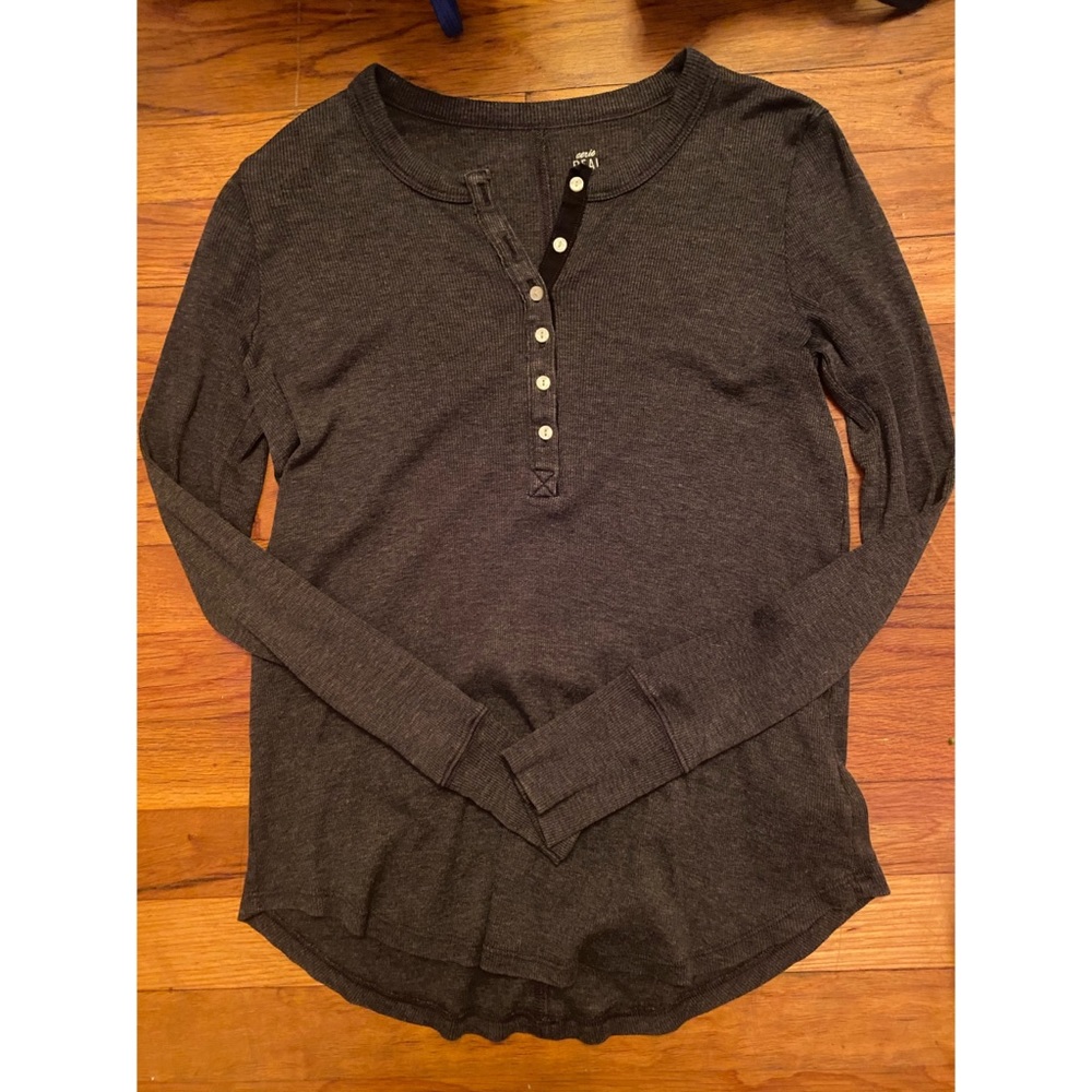 Aerie long sleeve tshirt